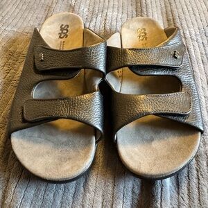 SAS Women's Dark Gray Sandals